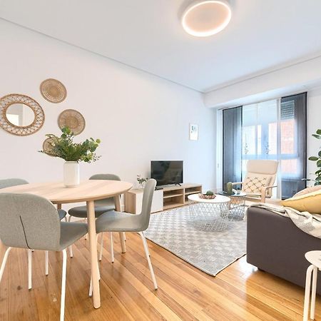 Iturribide Hogar Moderno Junto Al Metro Apartment Bilbao Exterior photo