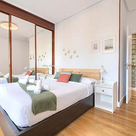 Iturribide Hogar Moderno Junto Al Metro Apartment Bilbao Exterior photo